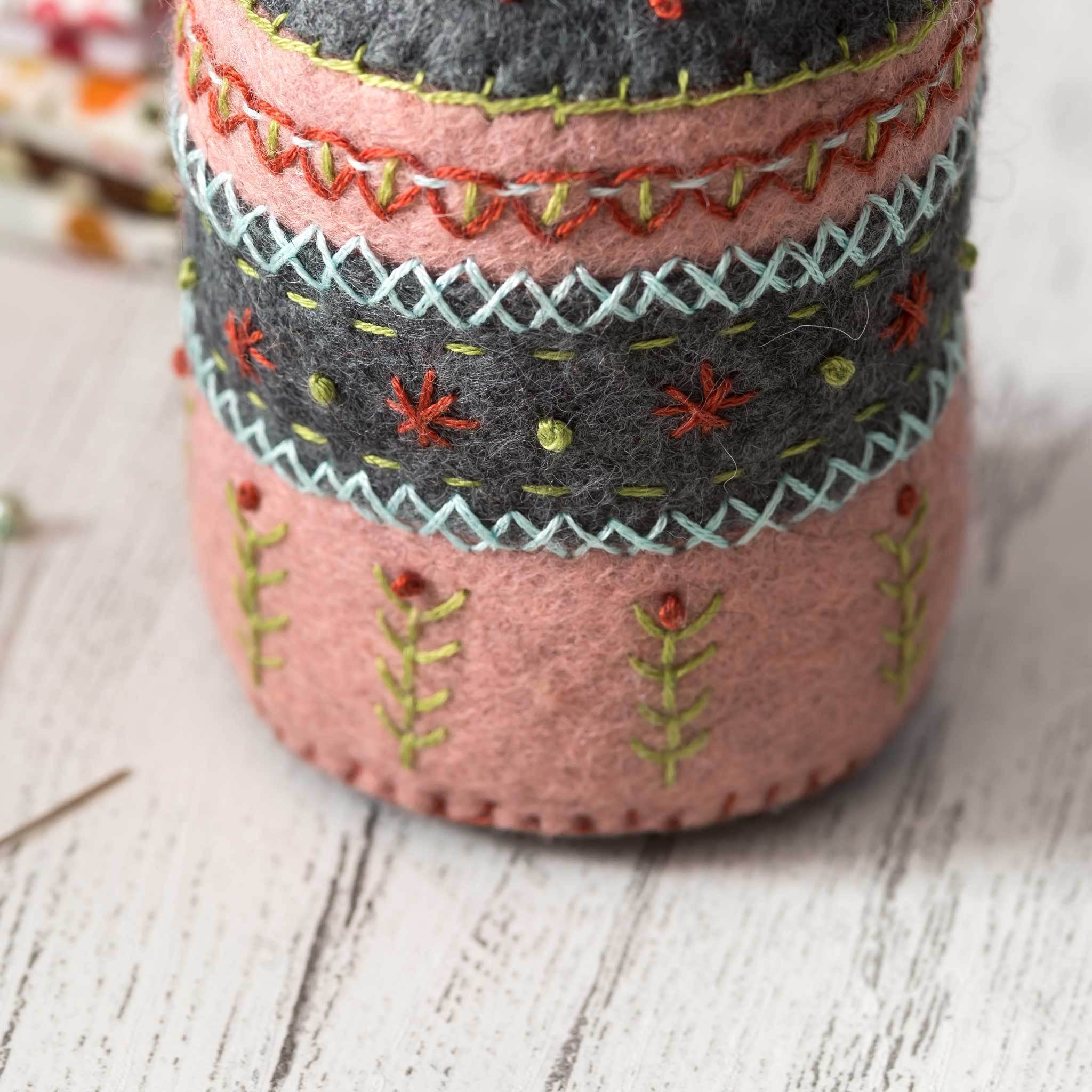 Pincushion Felt Craft Mini Kit