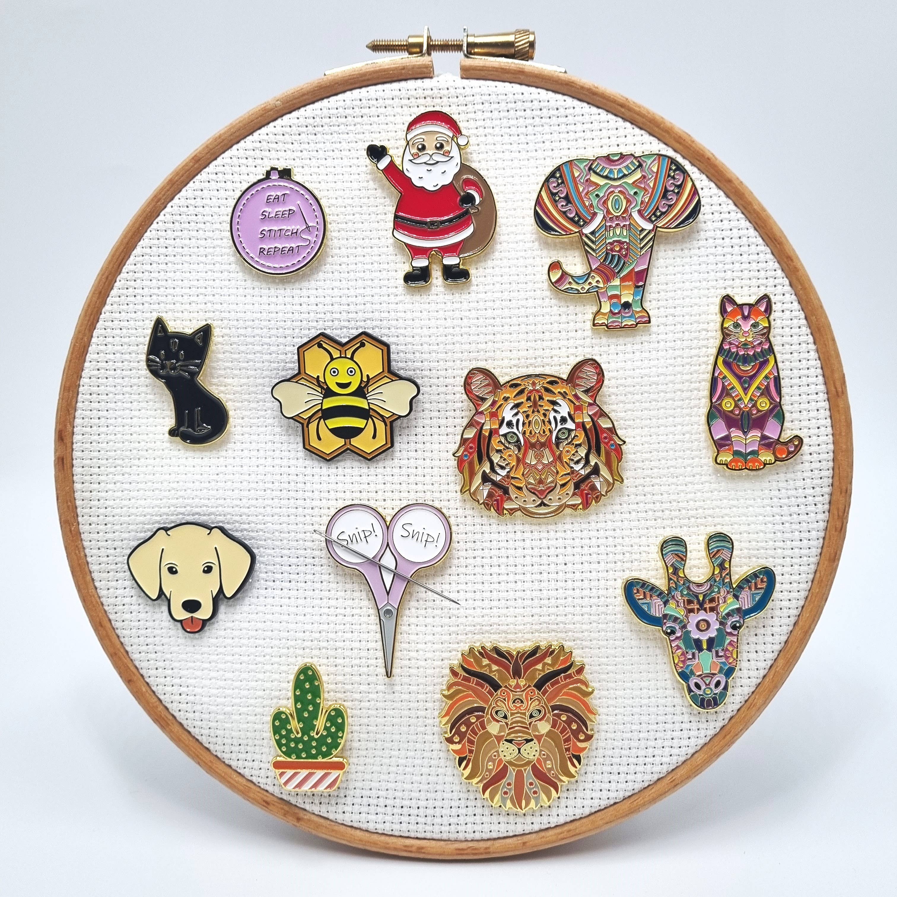 Mandala Cat Needle Minder